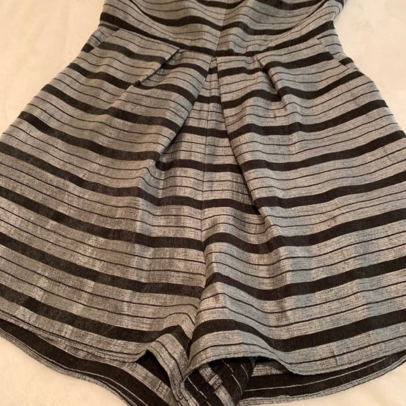 BCBGeneration Black, Gray/Silver Party Romper Size 2 - Picture 5 of 15